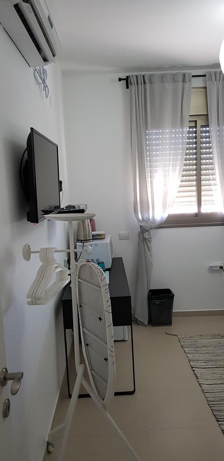 Private Bed/Bathroom In Netanya Extérieur photo