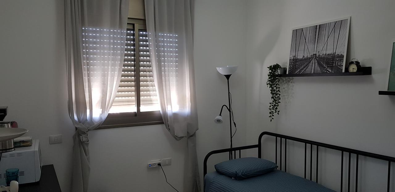 Private Bed/Bathroom In Netanya Extérieur photo