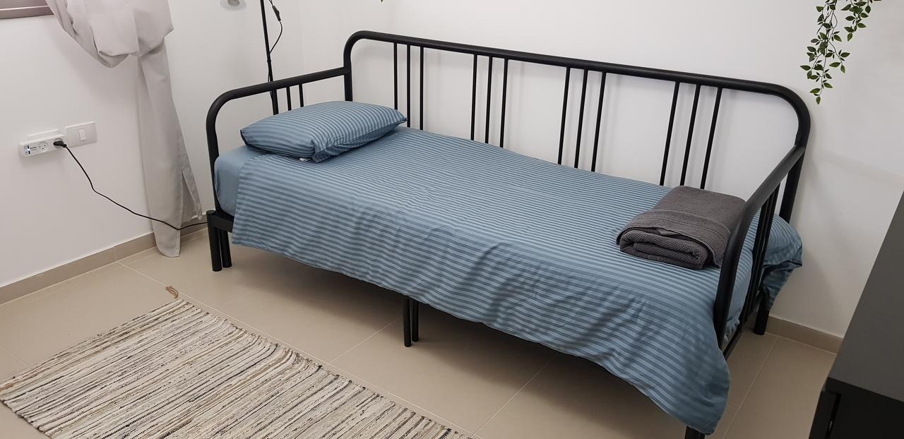 Private Bed/Bathroom In Netanya Extérieur photo
